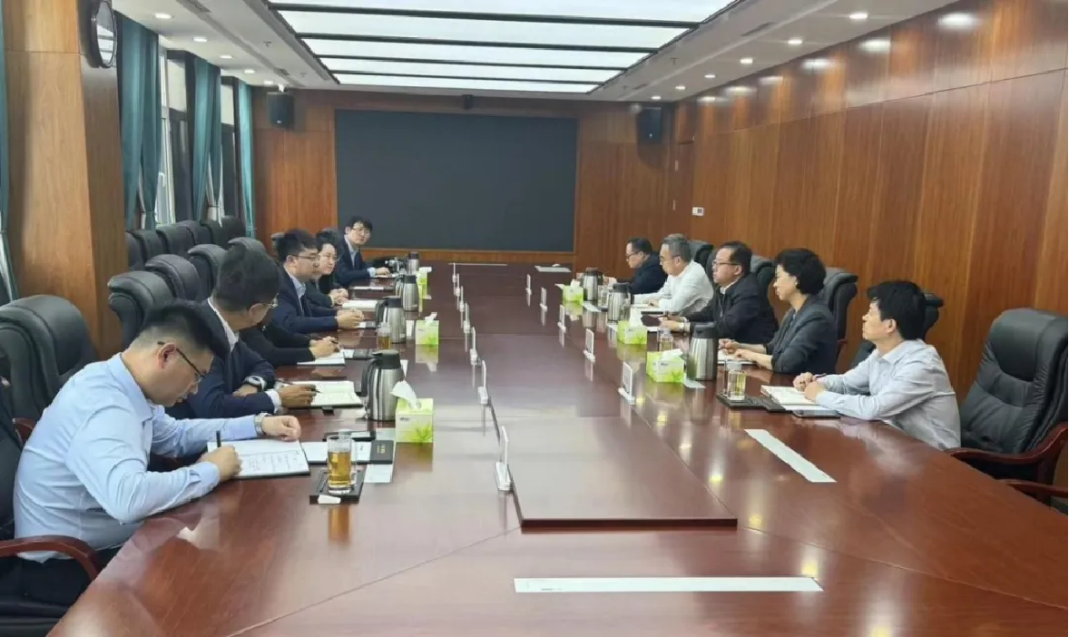 浦发银行总行一行到访烟台交通集团